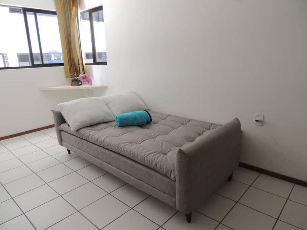  Amplo e confortável quarto e sala na PAJUÇARA