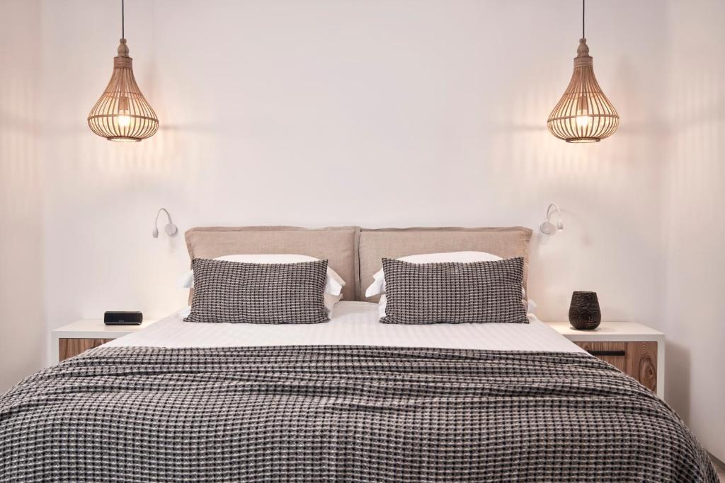 Postel nebo postele na pokoji v ubytování Mykonos Bliss - Cozy Suites, Adults Only Hotel