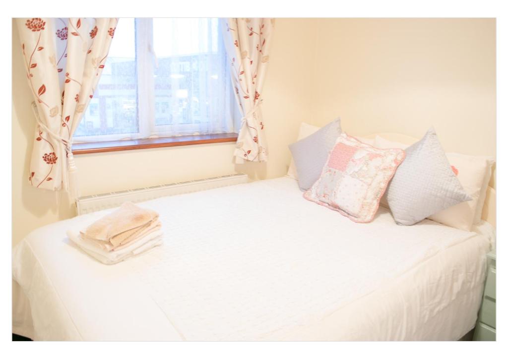 Afbeelding uit fotogalerij van no 2 Leitrim Road in Carrick on Shannon