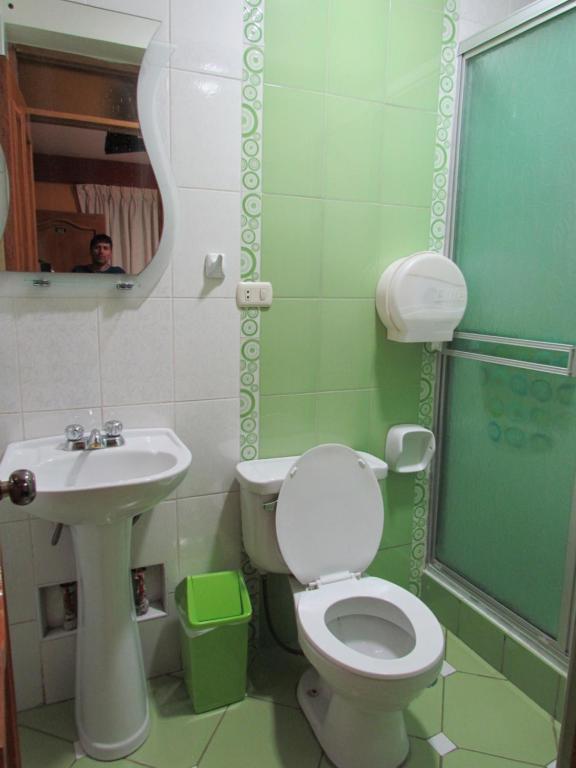 Koupelna v ubytování Hotel Colquewasi