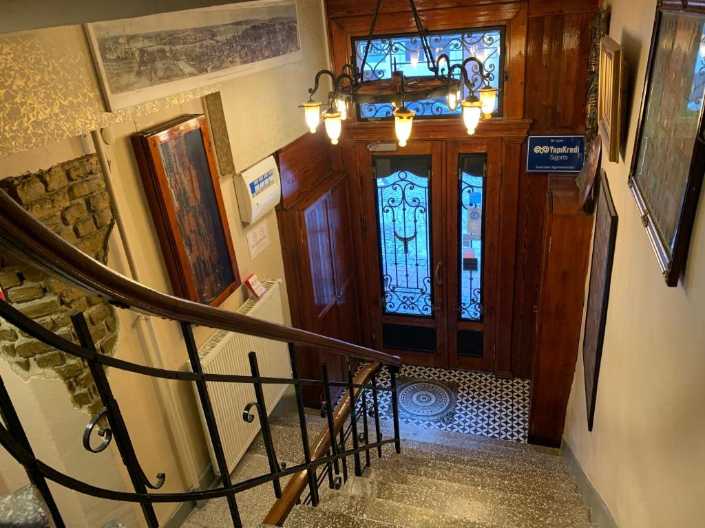 TV a/nebo společenská místnost v ubytování Antique Hostel