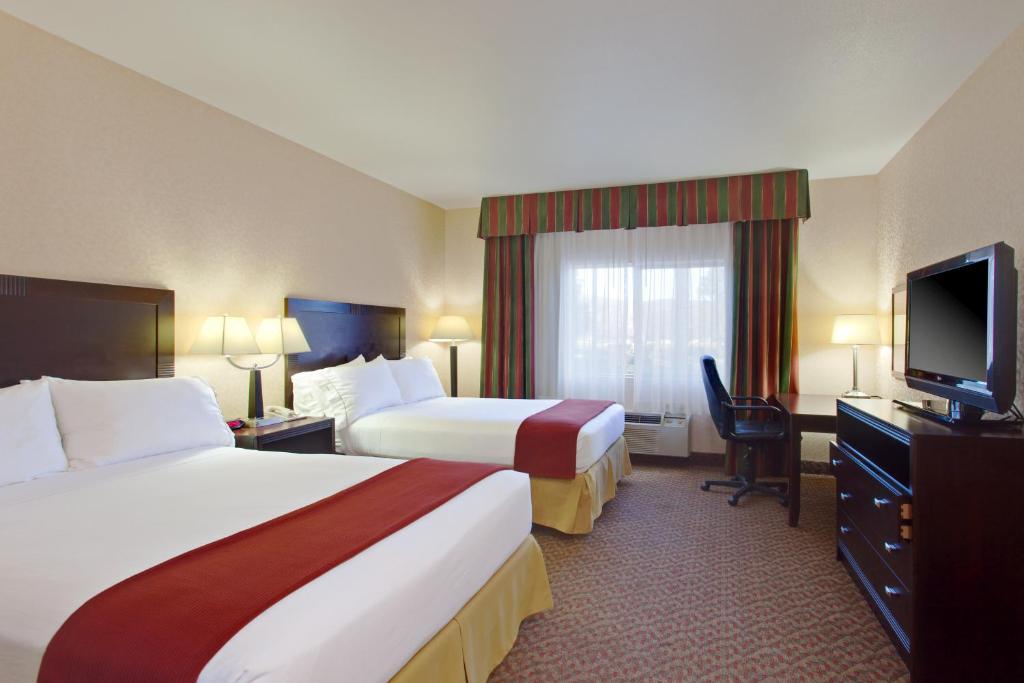 Holiday Inn Express Temecula, an IHG Hotel - Camera Doppia Standard Con Due Letti Matrimoniali