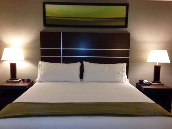 Holiday Inn Express Golden-Kicking Horse by IHG - Chambre Lit King-Size Standard