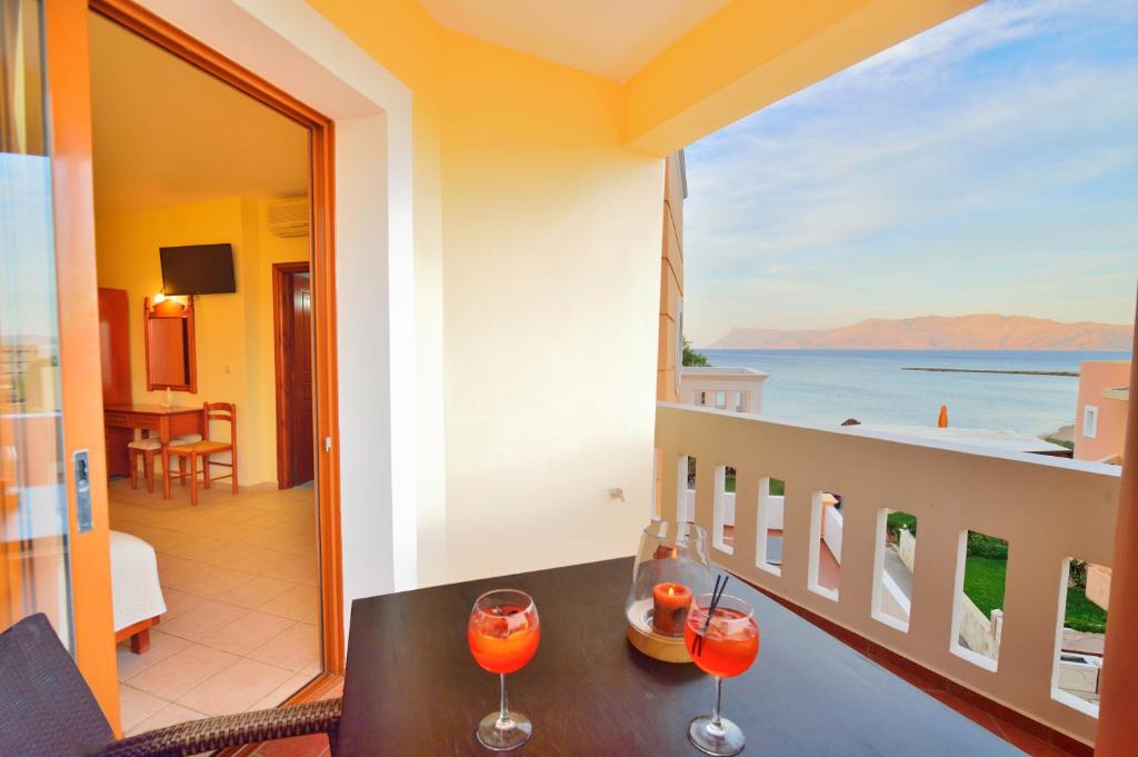 Maria Beach Hotel - 6