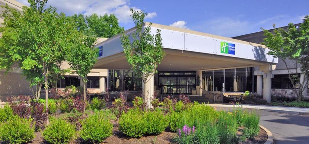 Zahrada ubytování Holiday Inn Express Princeton Southeast by IHG
