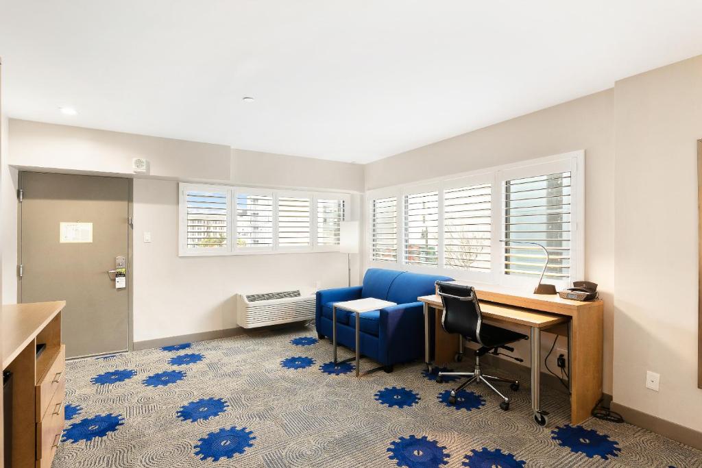 Best Western Red Coach Inn photo