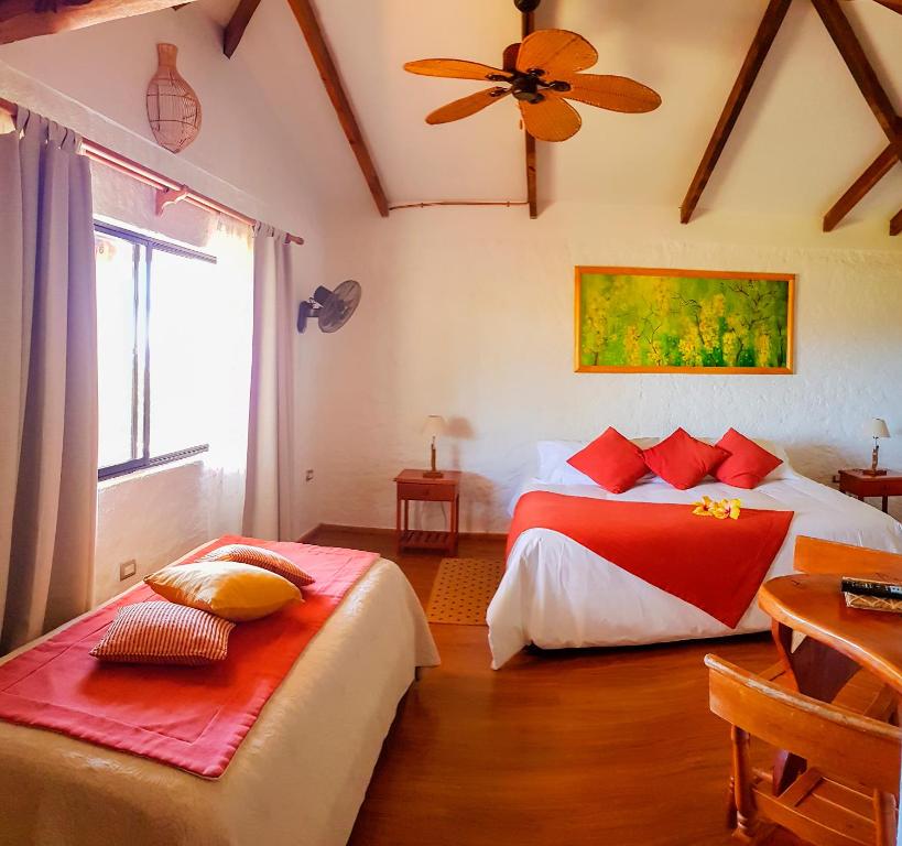 Postel nebo postele na pokoji v ubytování Pikera Uri Eco Lodge