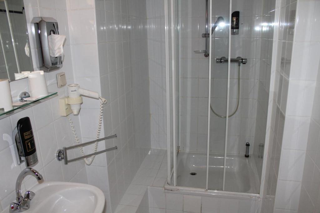 Koupelna v ubytování La Rustica Altstadthotel