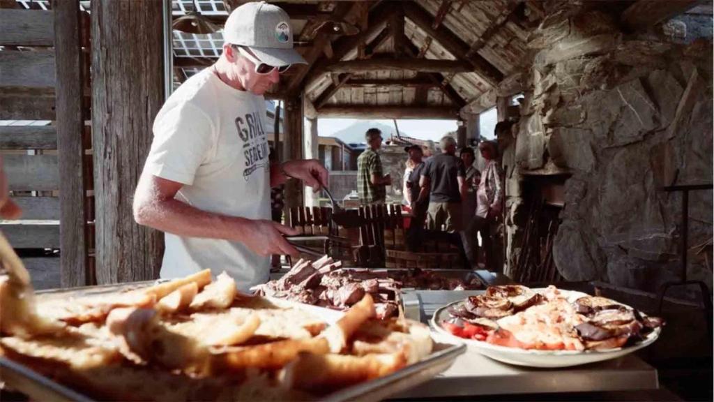 Cibo presso il villaggio turistico o nelle vicinanze
