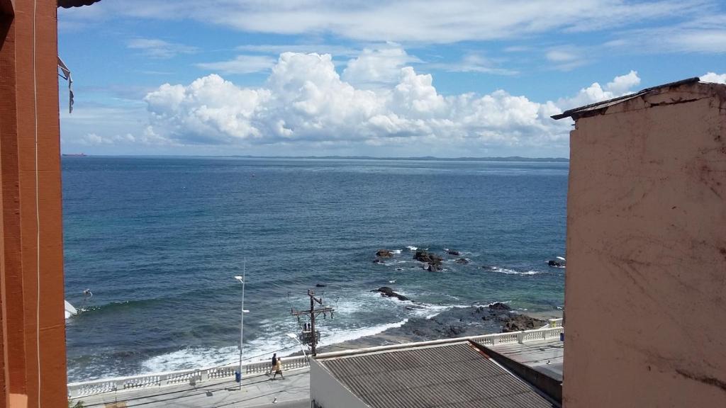  Excelente Apartamento 1/4 e Sala na Barra