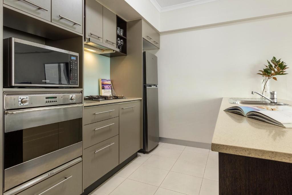 Oaks Brisbane River City Suites - Resim 16