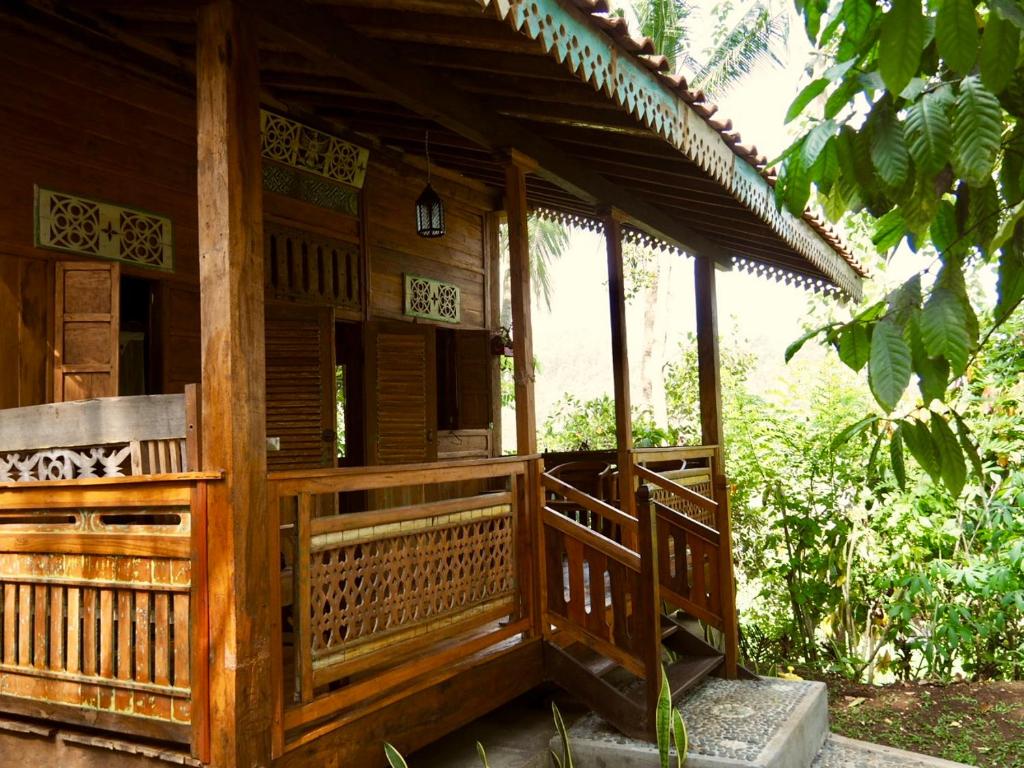 Green Vanilla Bungalow - 1