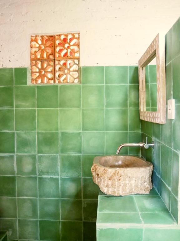 Green Vanilla Bungalow - 13