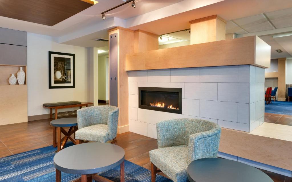 Posezení v ubytování Holiday Inn Express & Suites Orem-North Provo