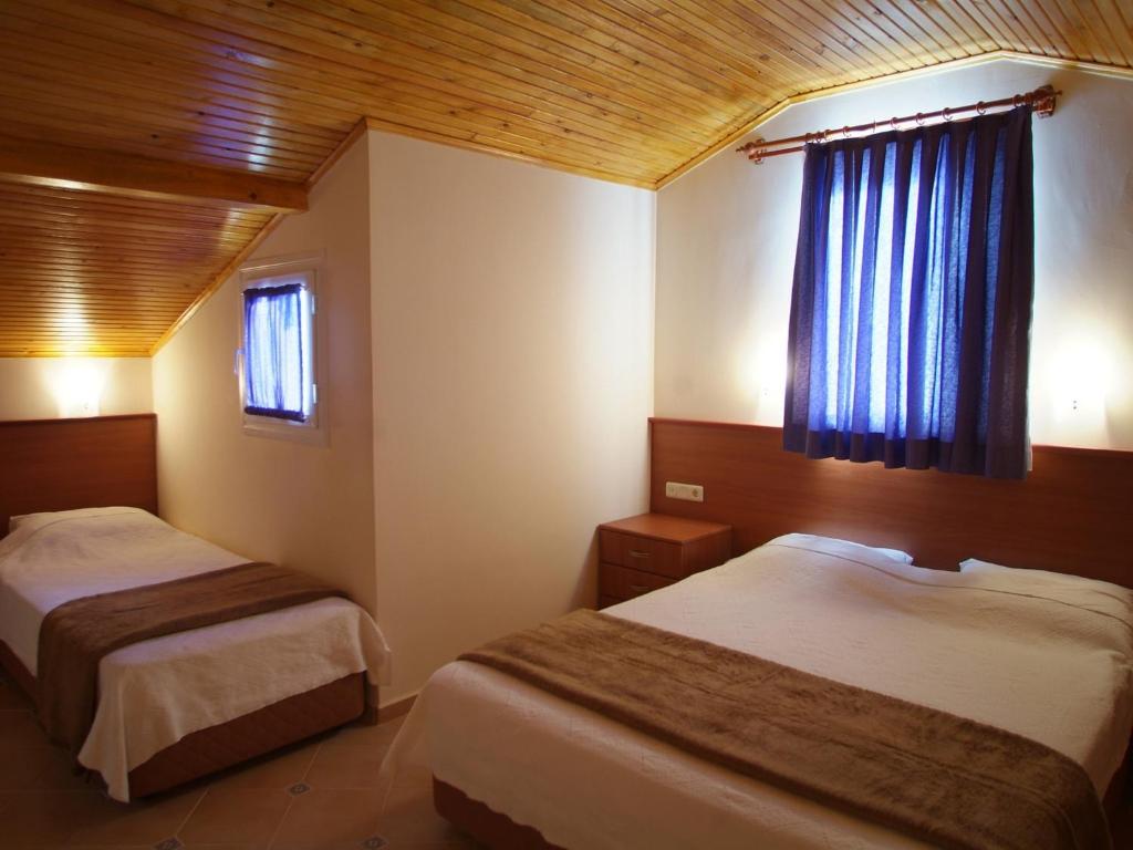 Sea Breeze Hotel and Apartments - 6