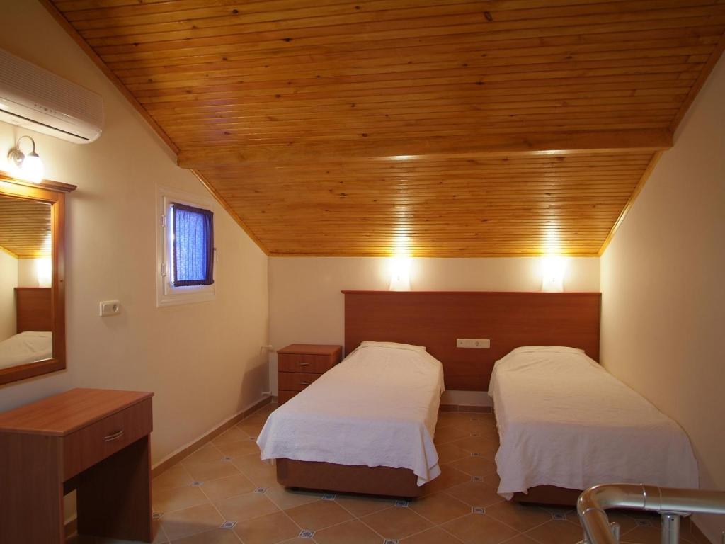 Sea Breeze Hotel and Apartments - 10