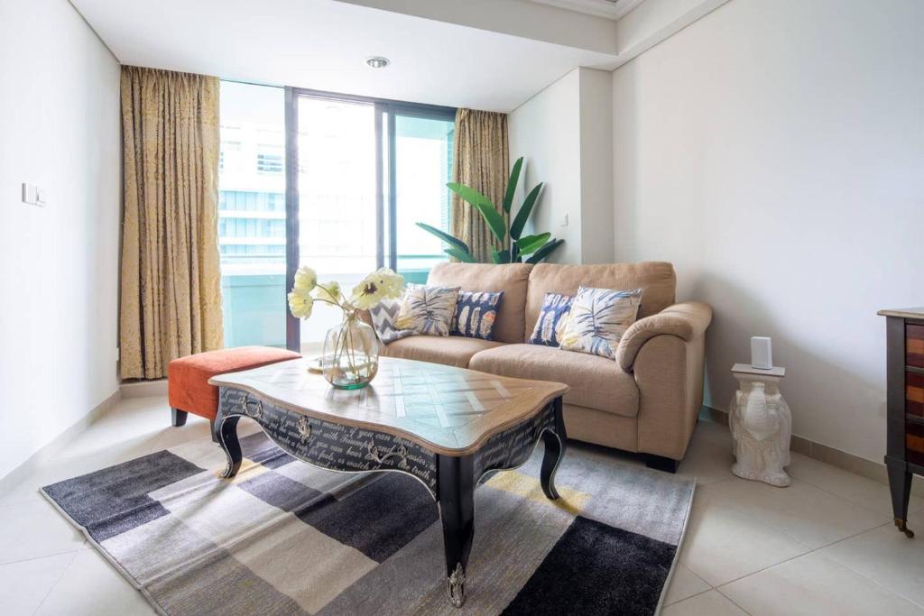 Apartment Frank Porter - Goldcrest Views 2, Dubai, UAE - Booking.com