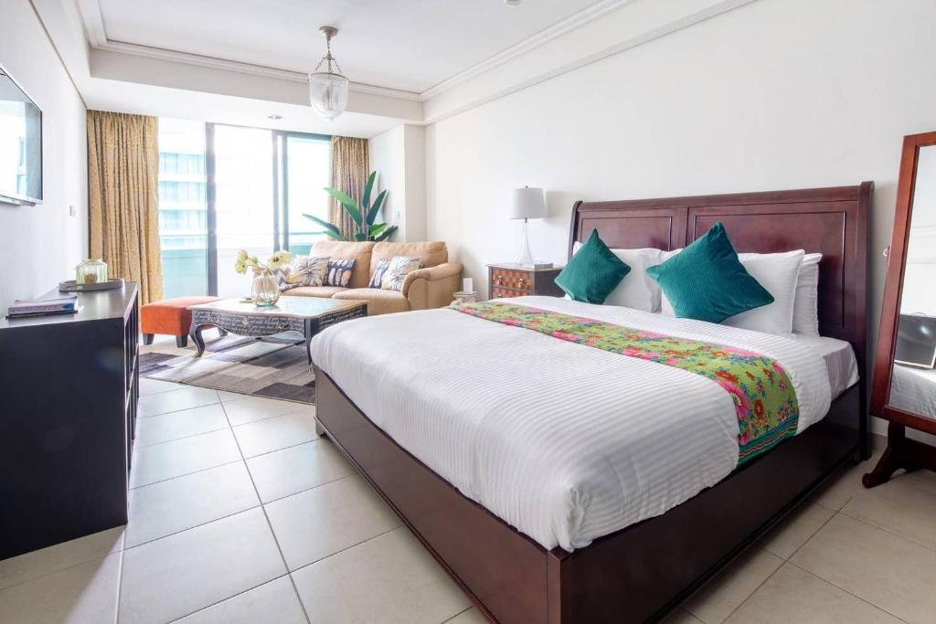 Apartment Frank Porter - Goldcrest Views 2, Dubai, UAE - Booking.com