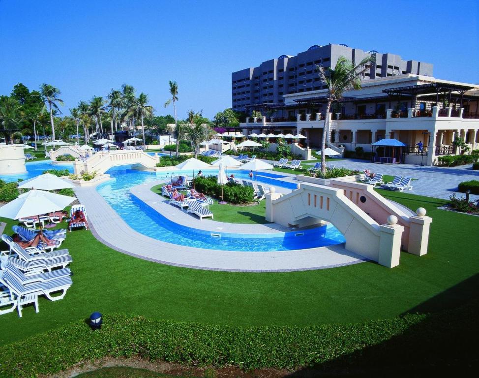 Swimmingpoolen hos eller tæt på InterContinental Muscat, an IHG Hotel