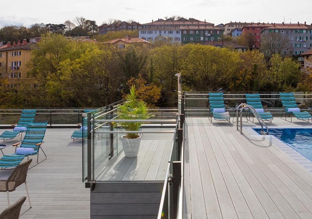 Bazén v ubytovaní Axel Hotel San Sebastián - Adults Only alebo v jeho blízkosti