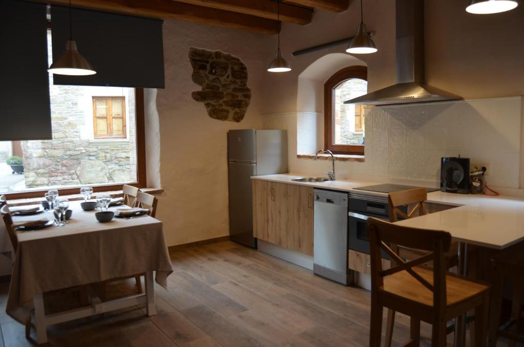 Kuchyň nebo kuchyňský kout v ubytování Cal Puó Turismo Rural