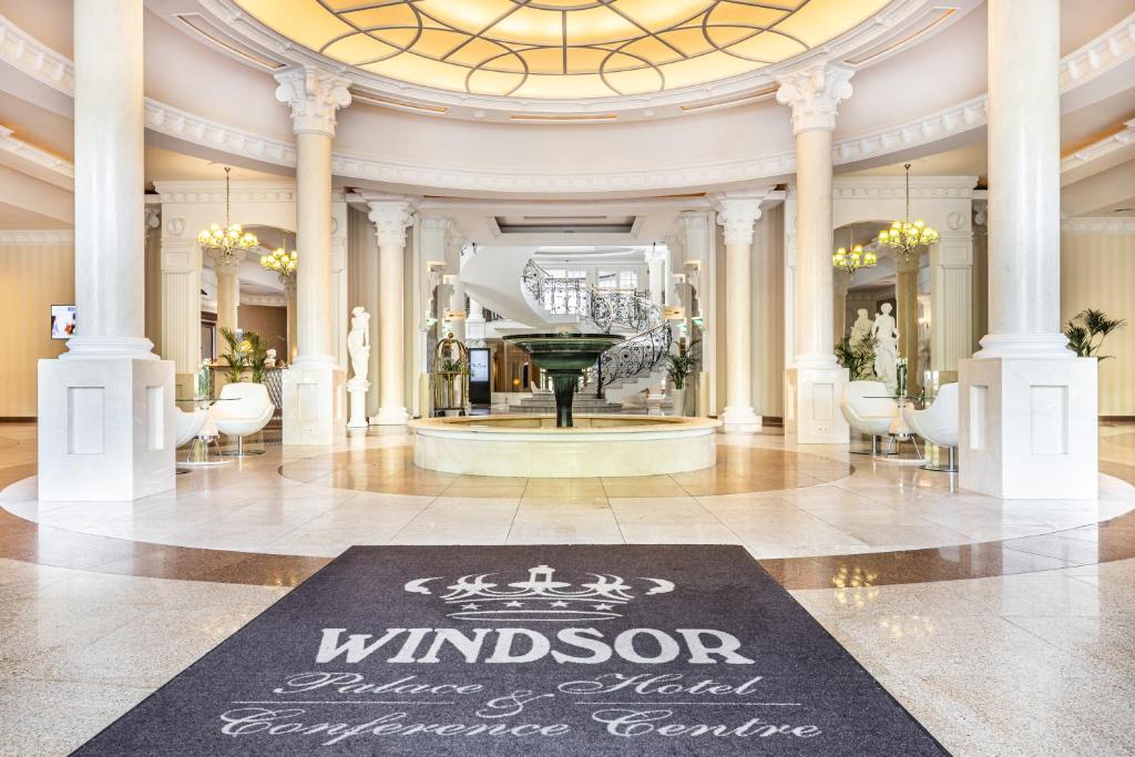 Vstupní hala nebo recepce v ubytování Hotel Windsor w Jachrance