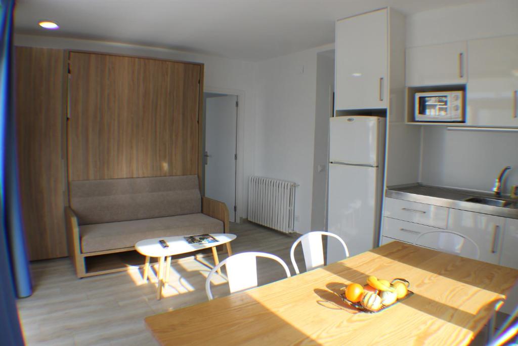 Kuchyň nebo kuchyňský kout v ubytování Agi Rescator Apartments