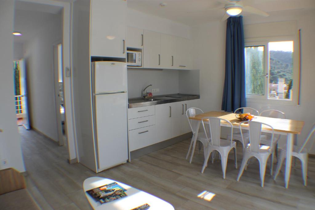 Kuchyň nebo kuchyňský kout v ubytování Agi Rescator Apartments