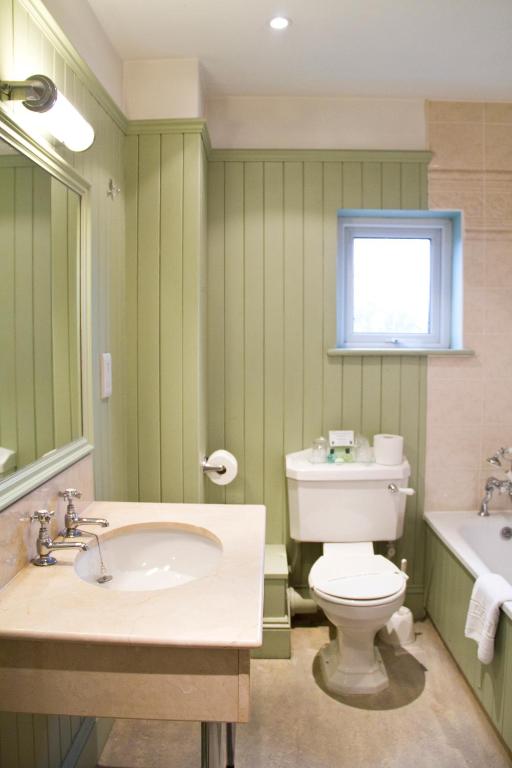 Duke Of Cornwall Hotel - Standard Twin Room