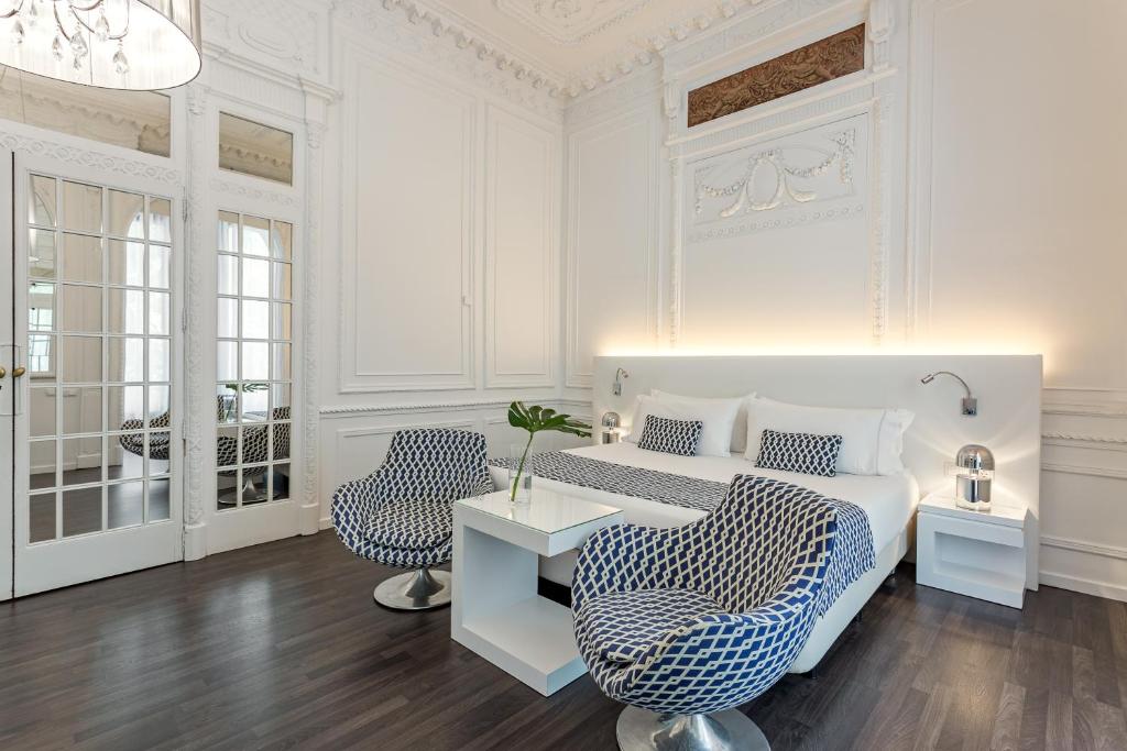 Room Mate Carla, Barcelona – Updated 2023 Prices