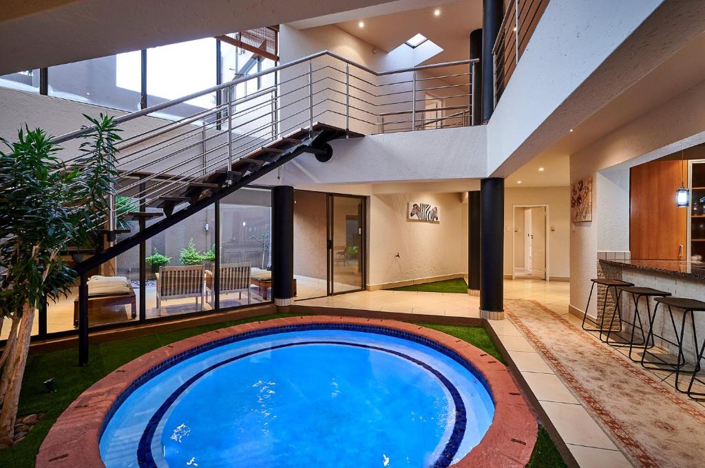 Dynasty Forest Sandown Serviced Apartments & Self Catering Hotel - Grupo De Cuatro Dormitorios