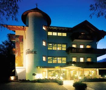 Budynek, w którym mieści się hotel