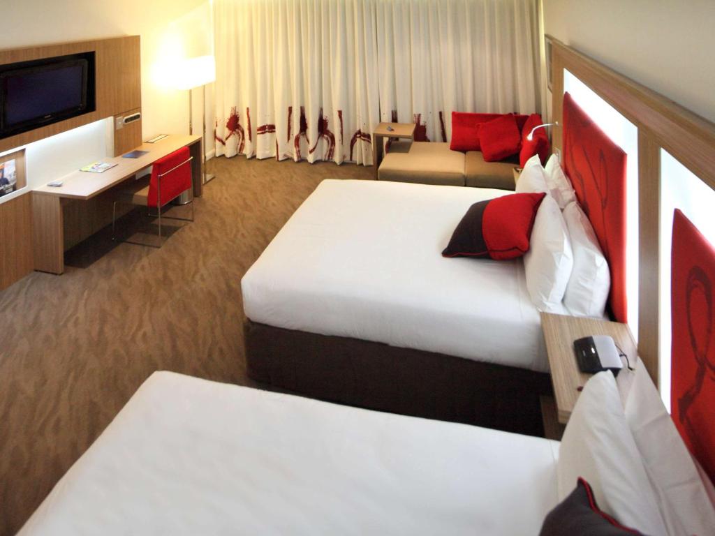 Novotel Sydney West HQ - Salle De Reine Supérieure Avec Deux Lits Queen