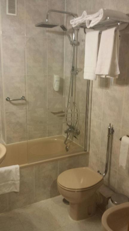 Hostal Azul, El Molar – Updated 2023 Prices
