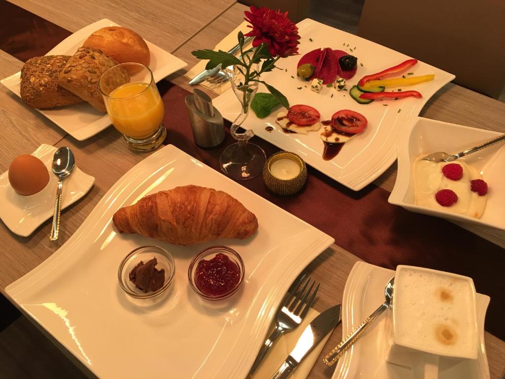 Hotel Glinde - Resim 12