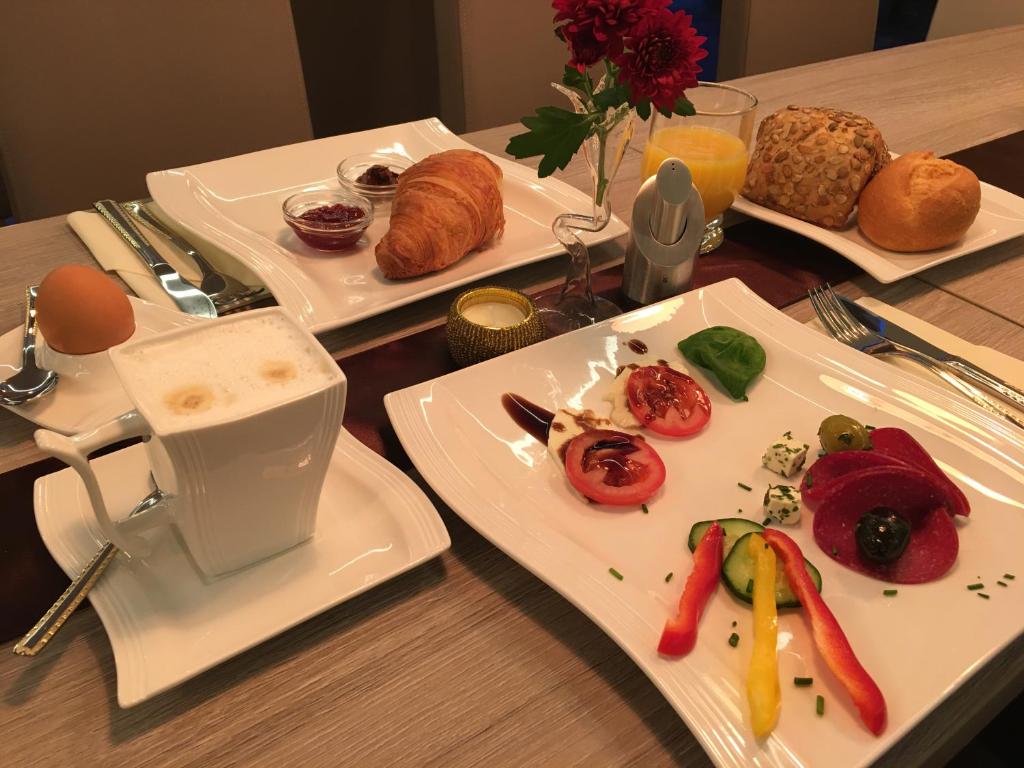 Hotel Glinde - Resim 14