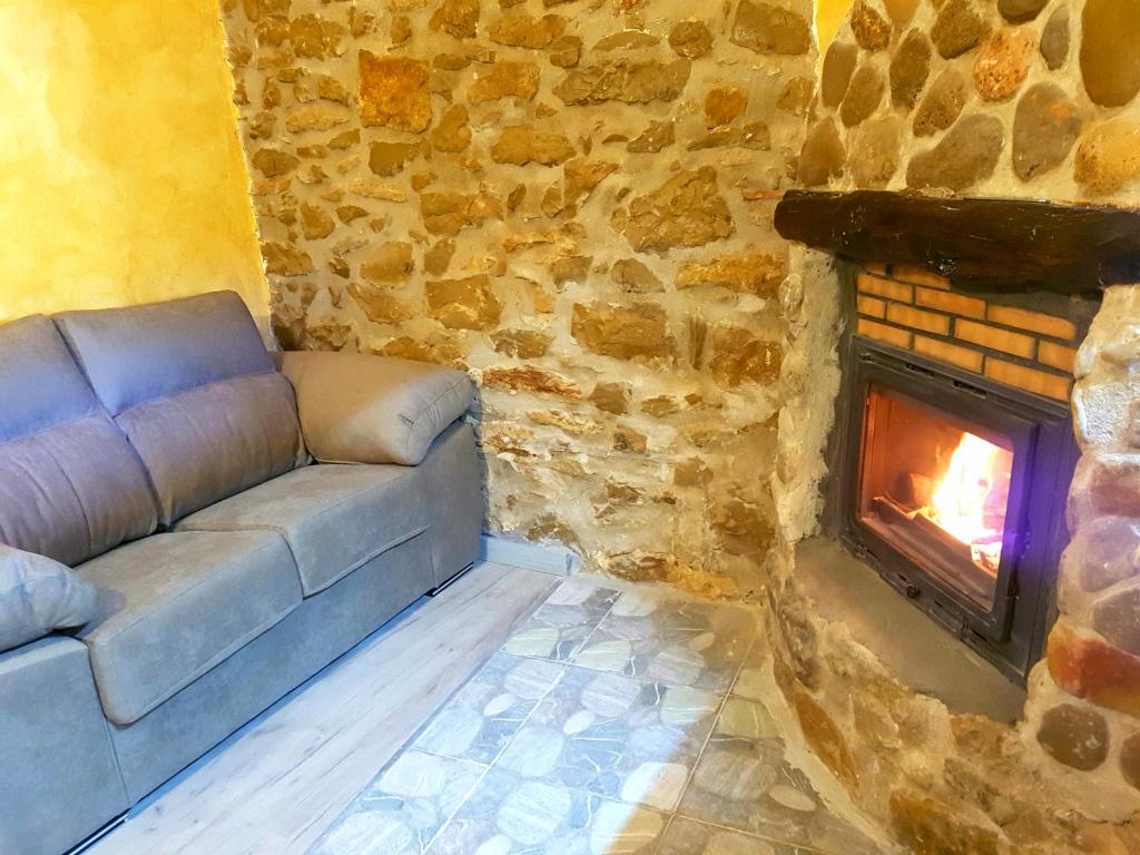 Vacation Home Casa con jacuzzi la olivera, Chert, Spain ...