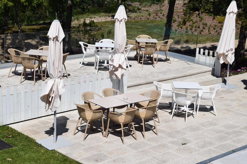 A restaurant or other place to eat at Hotel Nande