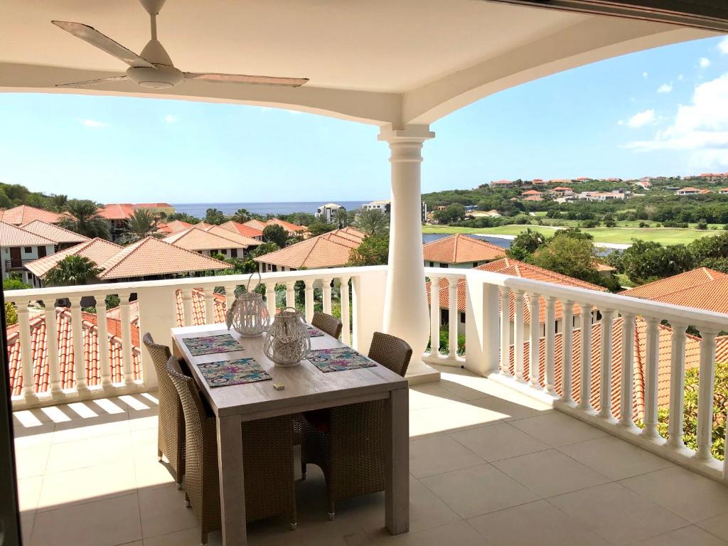 Seaview 2 Bedroom apt40 Blue Bay Curacao, Willemstad (updated