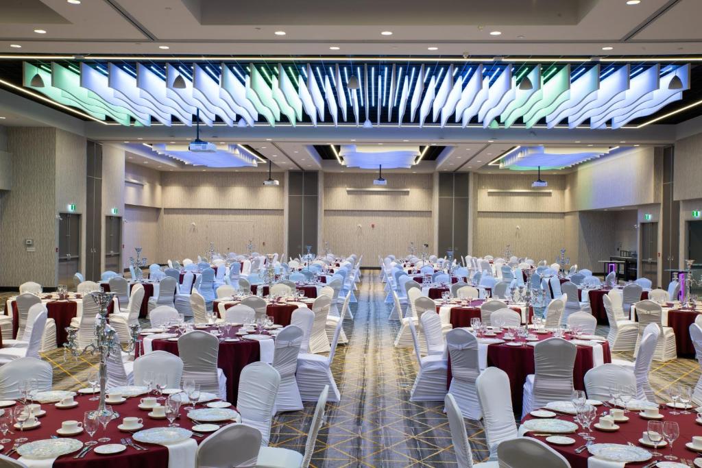 Holiday Inn Edmonton South - Evario Events by IHG - Resim 14