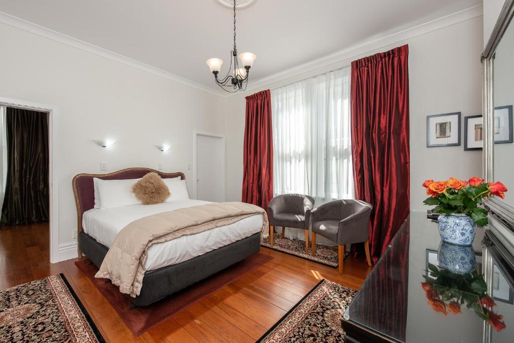 
One-Bedroom Family Suite
