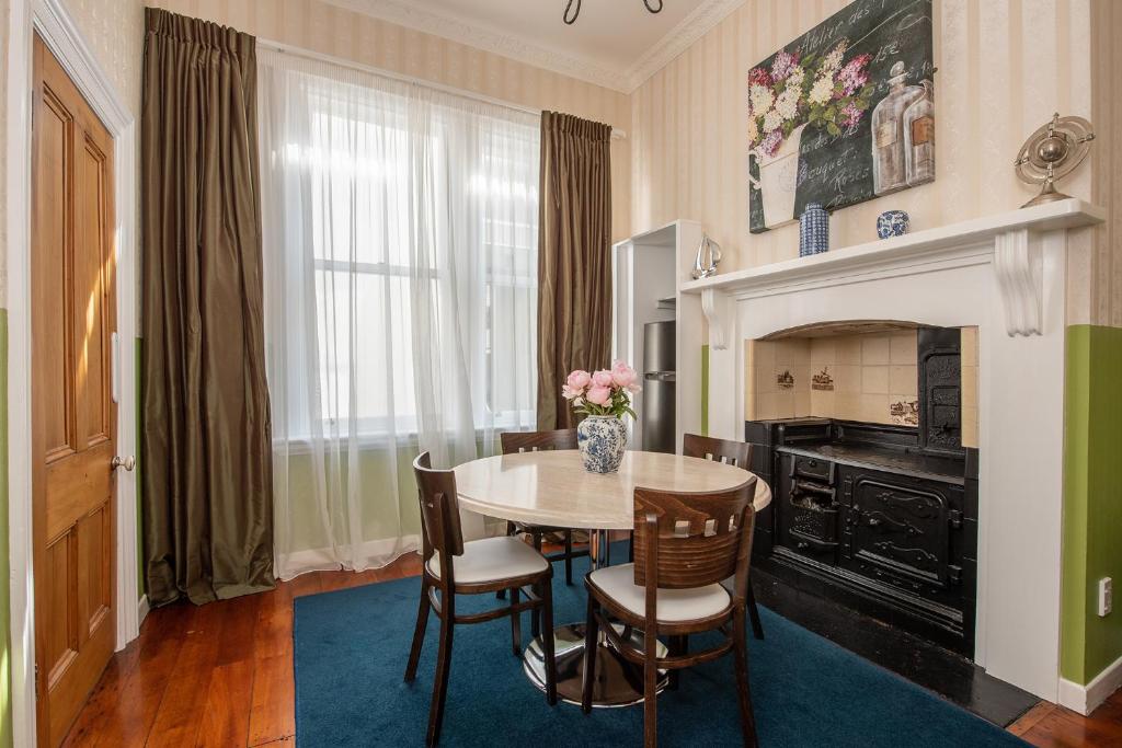 Apollo Lodge - Free Parking - Resim 3