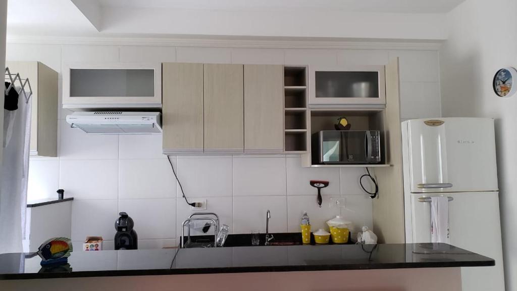  Apto Condomínio Vila Monrealle