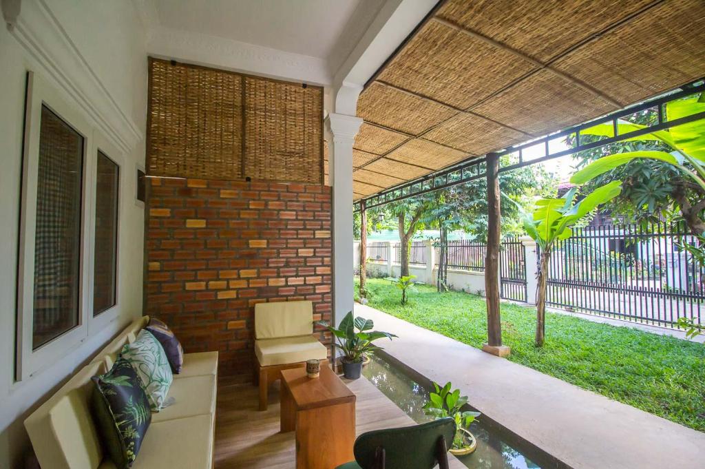 Zahrada ubytování ANGKOR DINO HOME
