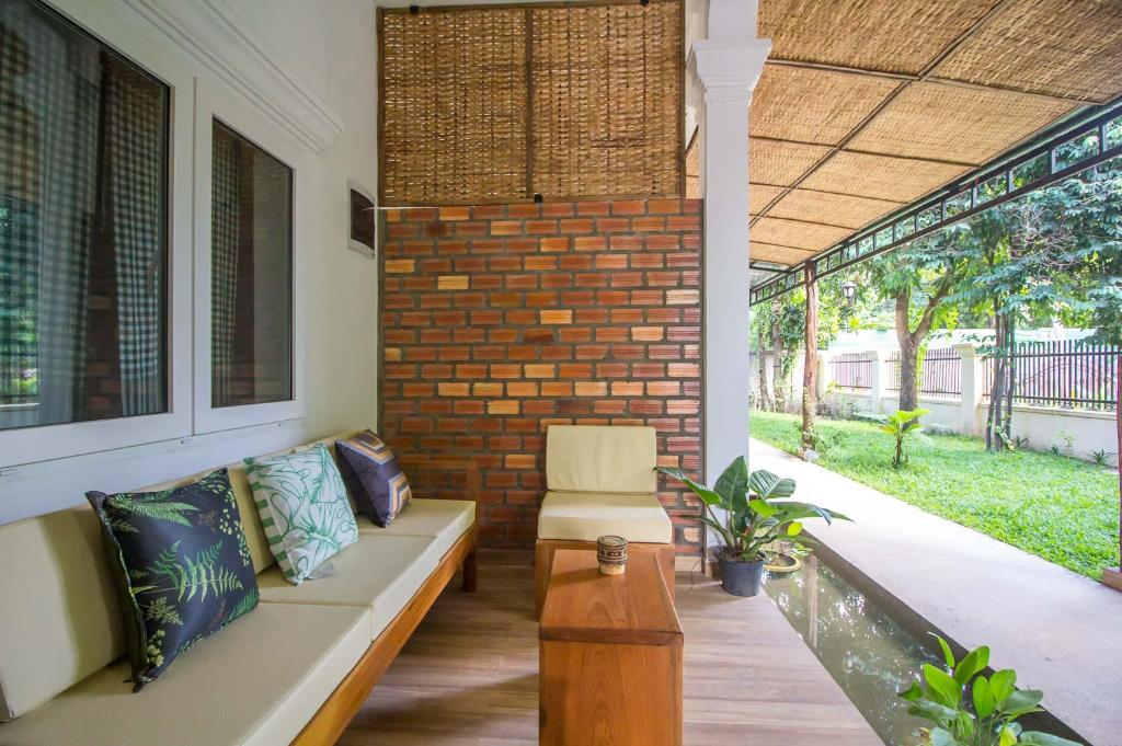 Zahrada ubytování ANGKOR DINO HOME