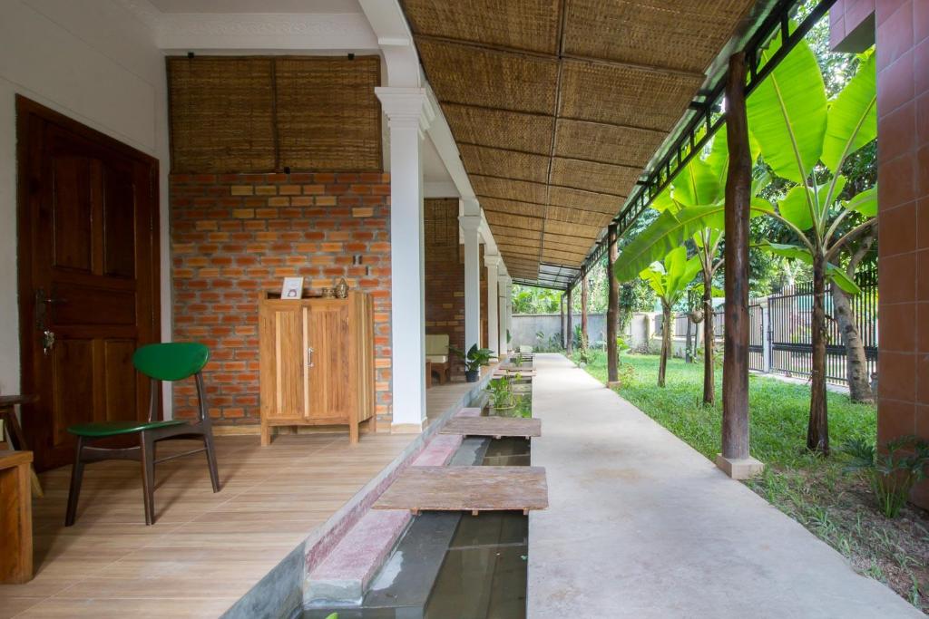 Zahrada ubytování ANGKOR DINO HOME