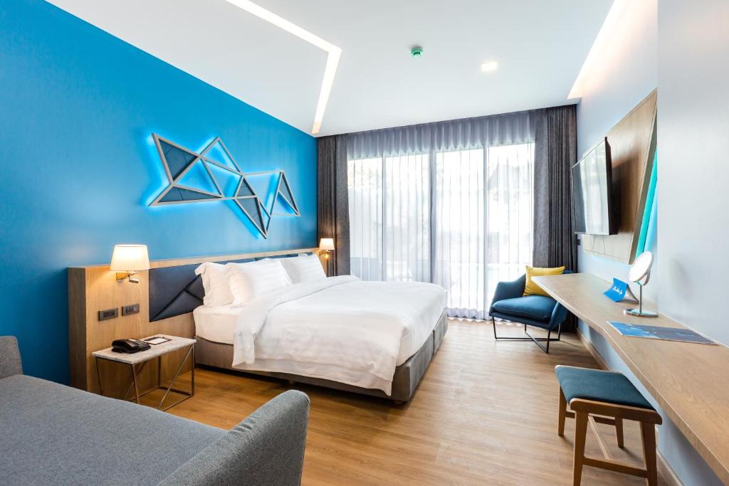 BlueSotel SMART Krabi Aonang Beach - Adults only - SHA Extra Plus - Deluxe Zwembad Tegenover
