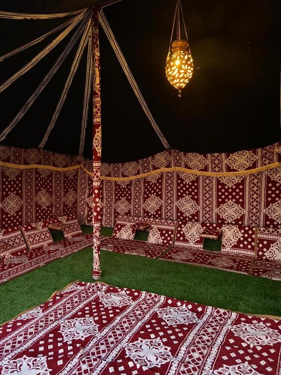 Fotografie z fotogalerie ubytování Crescent Desert Private Camp v destinaci Shāhiq
