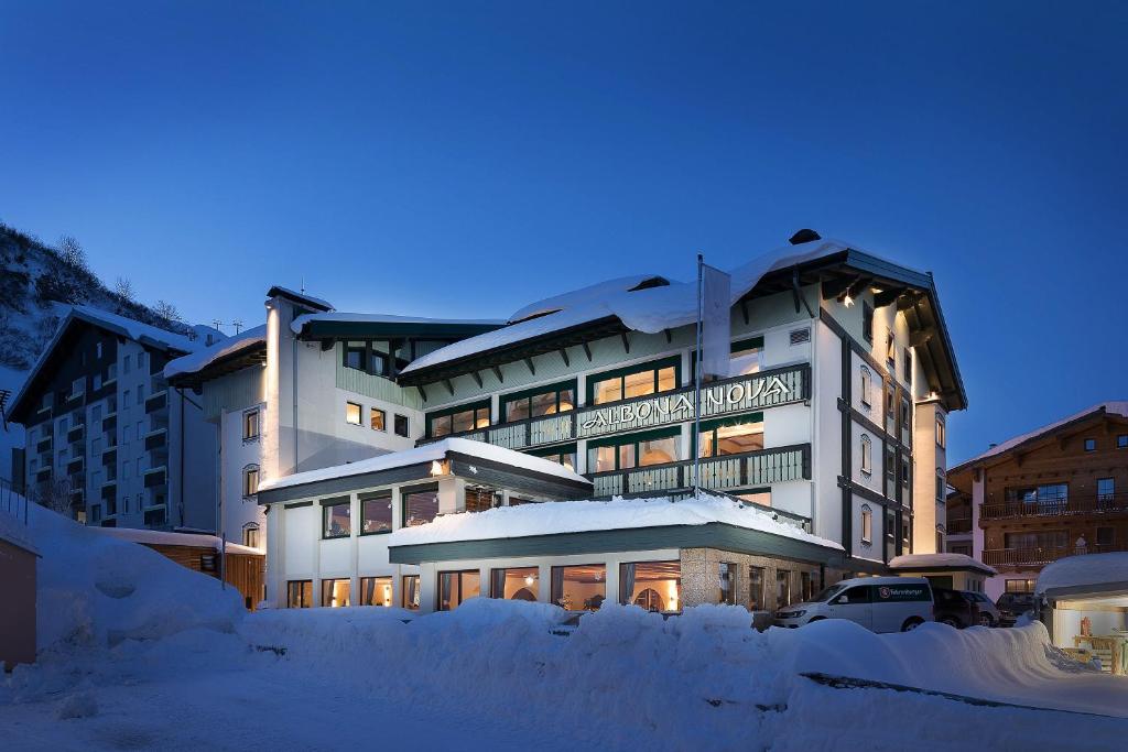 Hotel Albona Nova, Zürs am Arlberg – Updated 2022 Prices