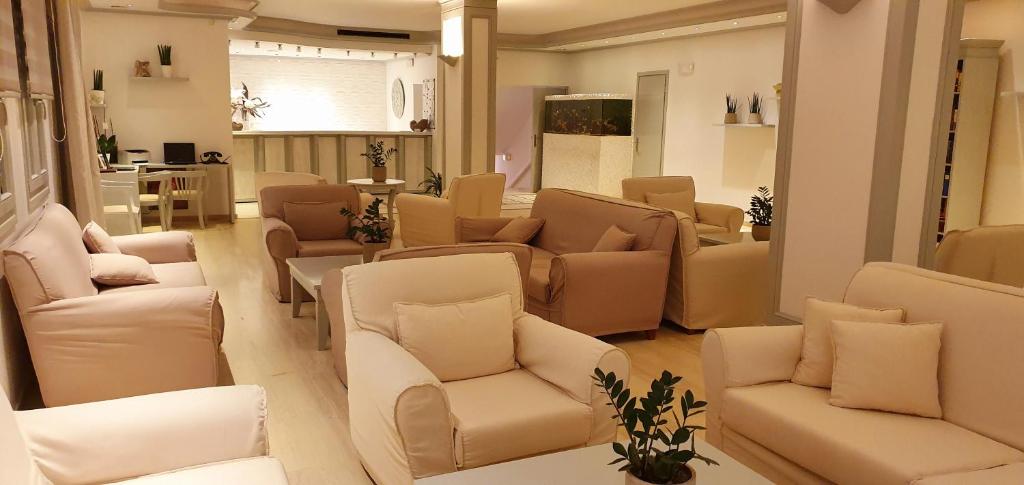 Ξενοδοχείο Γιαννάκη, Ορνός – Ενημερωμένες τιμές για το 2024